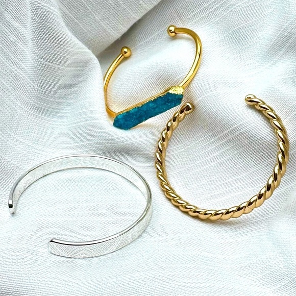 BANGLE BRACELETS Trio Bundle OPEN CUFF Gold and Silver Tone STACKABLE 5459 W - Picture 1 of 14